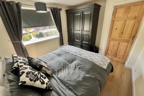 Bedroom 2 Aspect 2