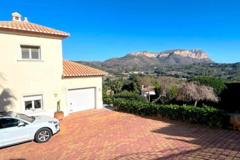 Property Image 4