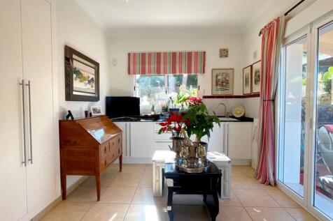 Property Image 33