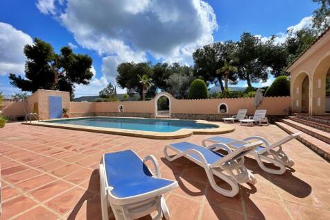 Property Image 4