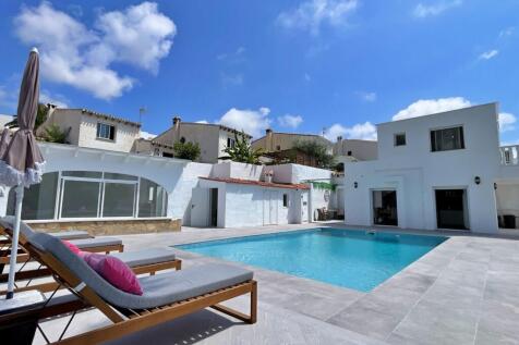 Property Image 4