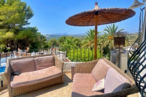 Property Image 4