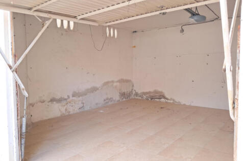 Property Image 100