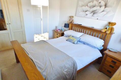 Bedroom 1 - 2