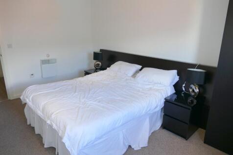 Bedroom&#43;1