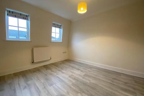 Bedroom 4.jpg