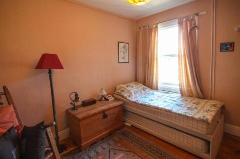 Bedroom 3.jpg
