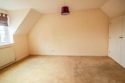 Bedroom 1.jpg