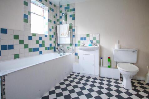 Bathroom.jpg