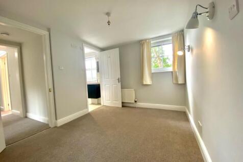 Bedroom 5.jpg