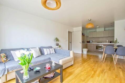 lounge-2.jpg