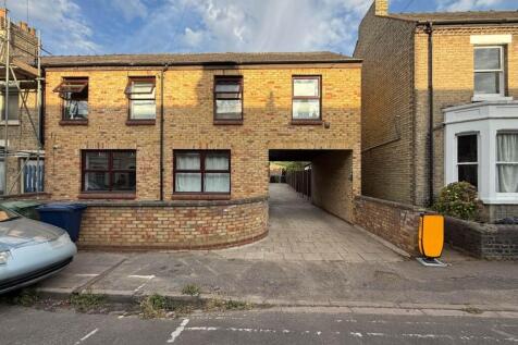 35b Belgrave.jpg