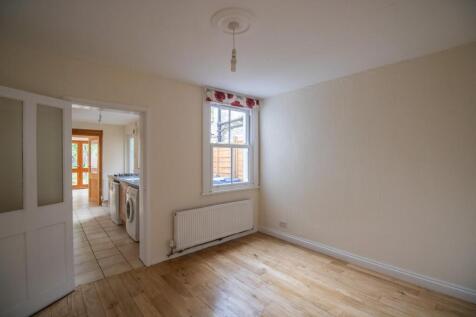 Reception Room 2.jpg