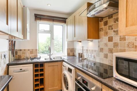 Flat 20, Summerla...
