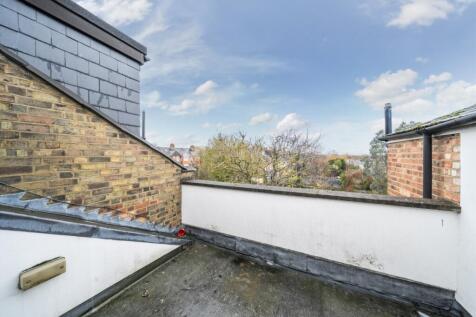 1382634-4-691dbe5...