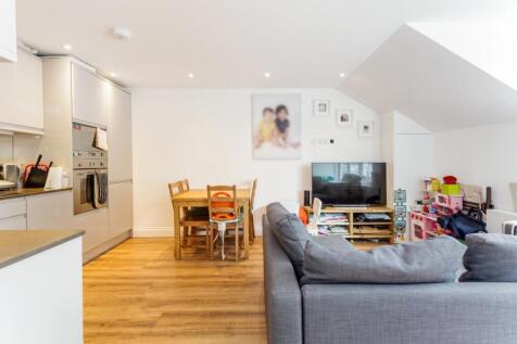 Raglan House, 13 (8)