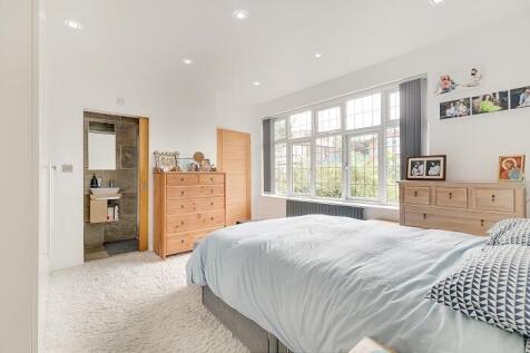 34-Grove-Avenue-1...