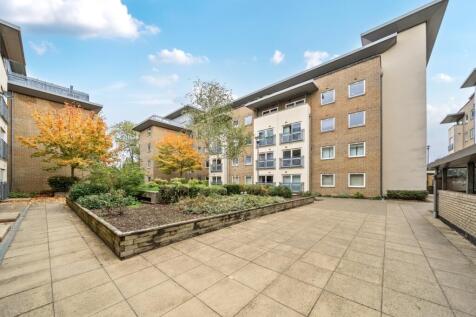 1369552-9-68ef7cd...