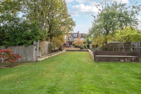 1369895-12-68f0e5...