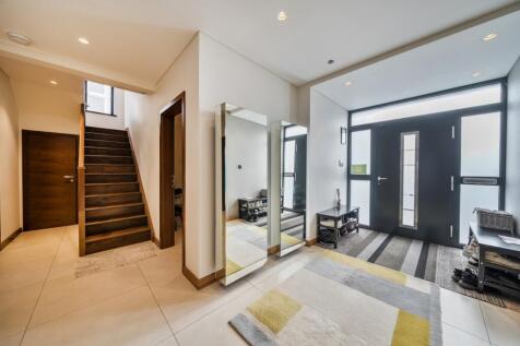 1369895-25-68f0e5...