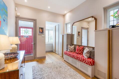 15 Vallance Road ...