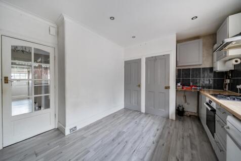 1375766-8-6904bf9...