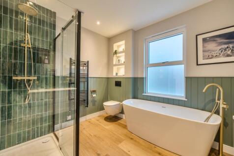 1376748-3-690e5e8...