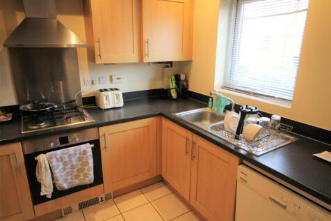 Kitchen 2.JPG