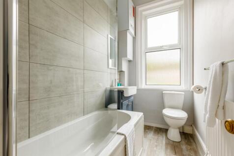 5ParkLakeRoad-11web300.jpg