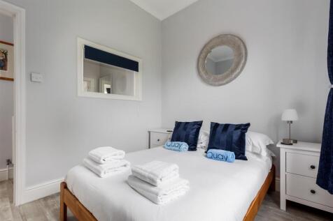 5ParkLakeRoad-12web300.jpg