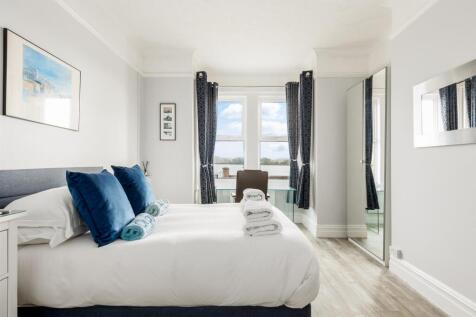 5ParkLakeRoad-20web300.jpg