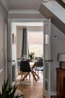 EdwardCottage-11web300.jpg