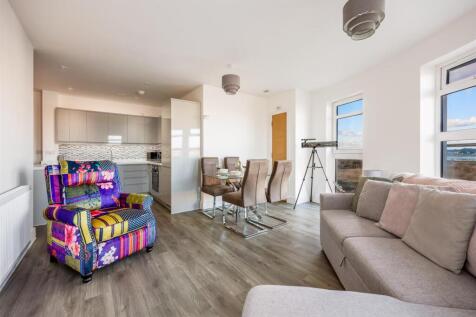 SanctuaryApt1017JeffersonAvenue-25web300.jpg