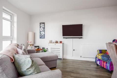 SanctuaryApt1017JeffersonAvenue-24web300.jpg