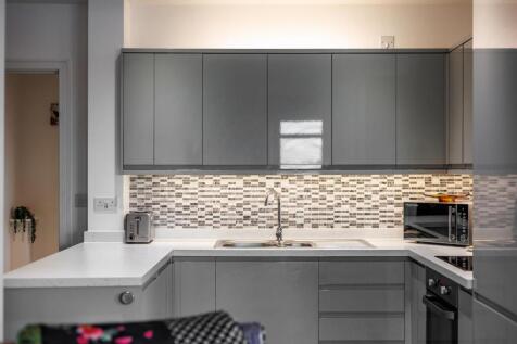 SanctuaryApt1017JeffersonAvenue-3web300.jpg
