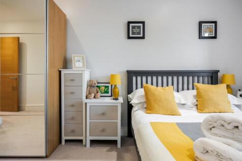 SanctuaryApt1017JeffersonAvenue-16web300.jpg