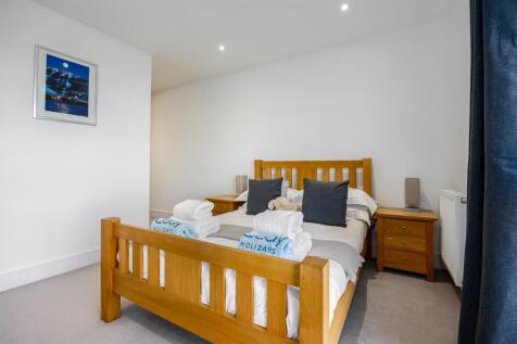 SanctuaryApt1017JeffersonAvenue-18web300.jpg
