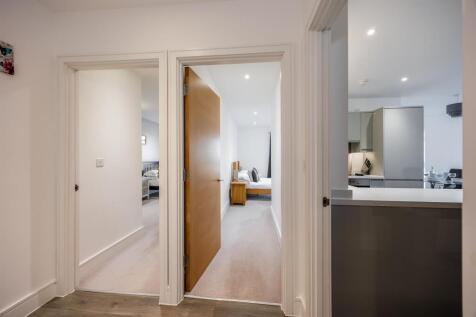 SanctuaryApt1017JeffersonAvenue-11web300.jpg
