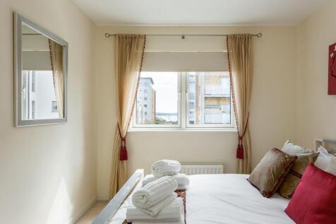 2BroomhillWay-ph21_web72.jpg