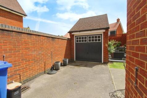 Garage &amp; Parking