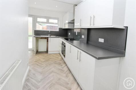 Kitchen / Breakfast Room