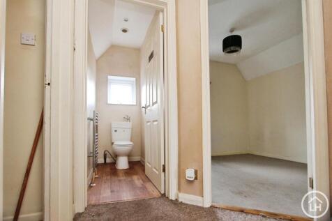 Upstairs Landing &amp; W/C