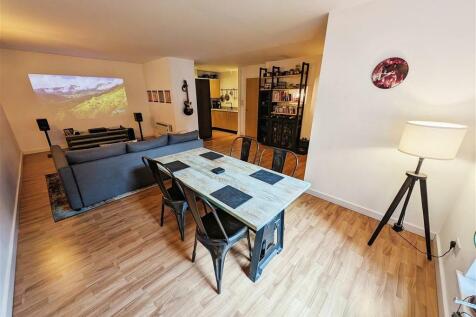 Open-Plan