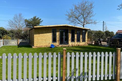 Cabin with secure garden