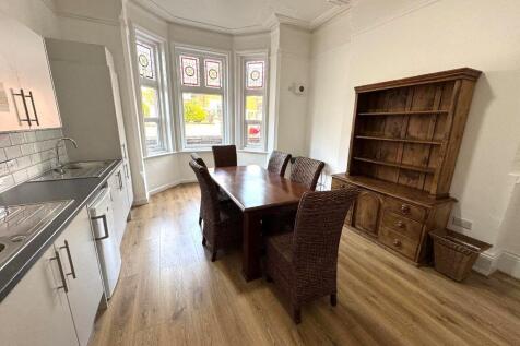 Communal Kitchen/Diner