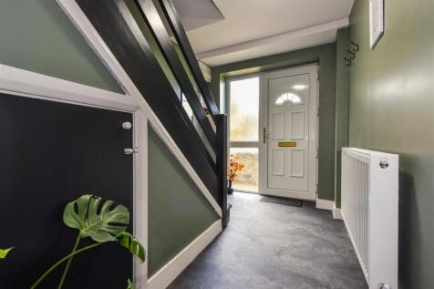 HALLWAY.jpg
