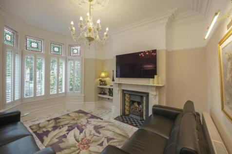 Ground Floor Lounge