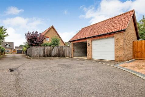 Garages 2.jpg