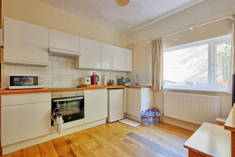 Newton - kitchen.jpg