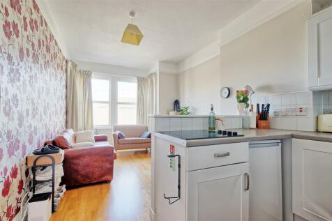 Holcroft - kitchen to living room.jpg